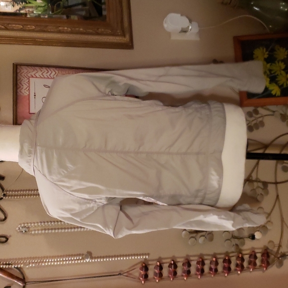 Columbia Titanium Lightweight Jacket Size Medium - Picture 4 of 5